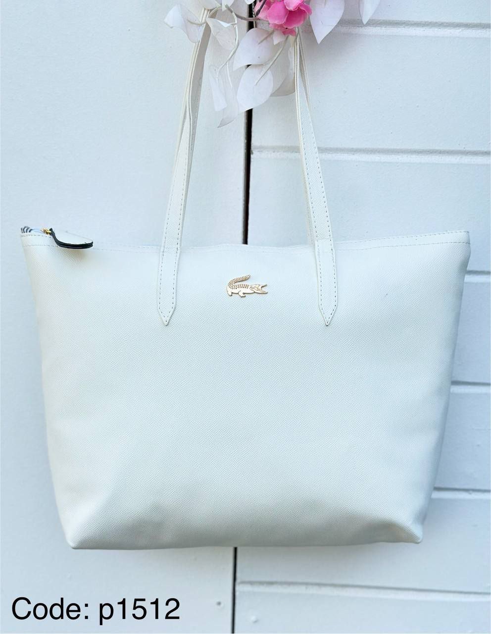 /public/uploads/photos/shares/Suzy bags/IMG_4317.jpeg